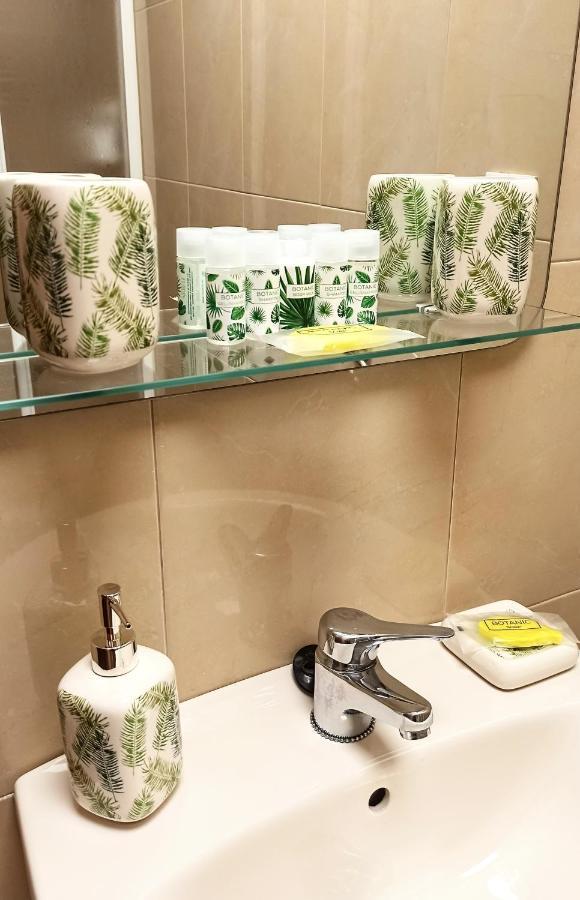 Botanic Suite Малага Экстерьер фото